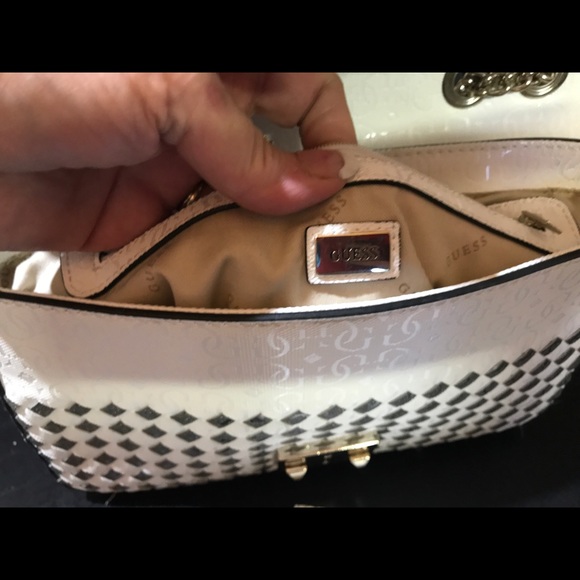 Guess Handbag & Small wallet, 1981 Butterfly Coll - Picture 5 of 8